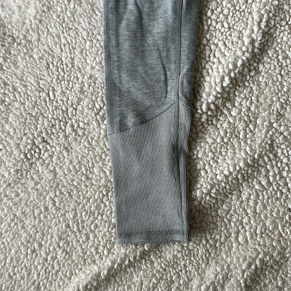 Alo Yoga High-Waist Alosoft Lounge Legging Size M Zinc Heather - Picture 2 of 7